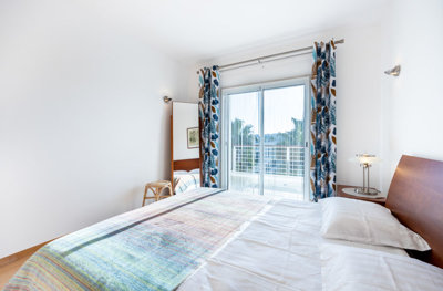 Bedroom with balcony view 2.jpg