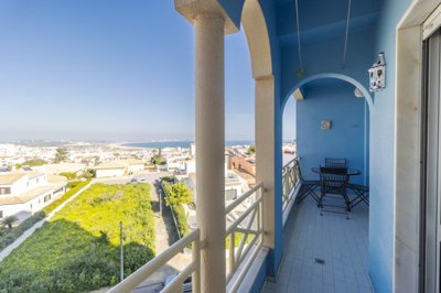 Balcony_a (Large).jpg