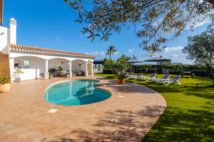 Image No.48-4 Bed Villa for sale