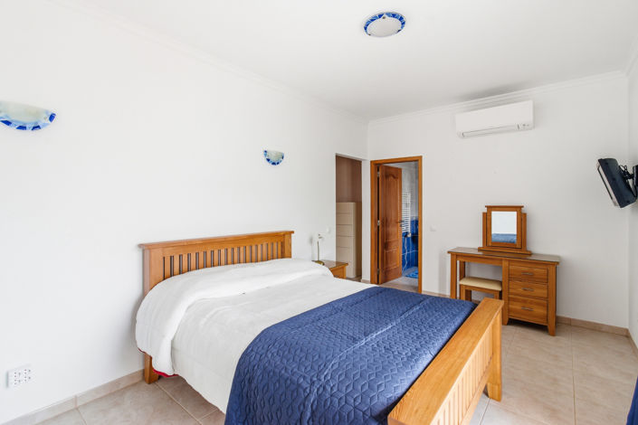 Image No.24-3 Bed Villa for sale