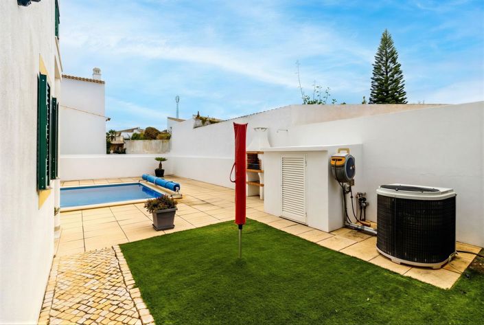 Image No.34-3 Bed Villa for sale