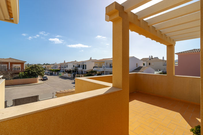 Image No.15-4 Bed Villa for sale