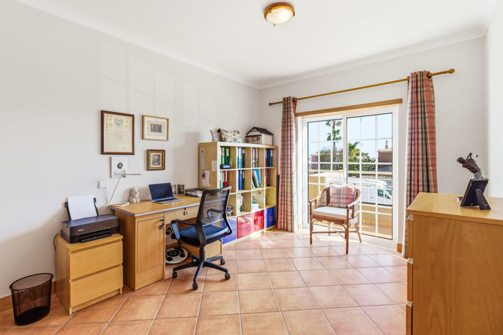 Image No.25-4 Bed Villa for sale