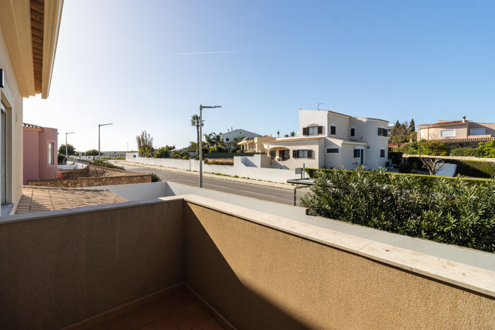 Image No.30-4 Bed Villa for sale