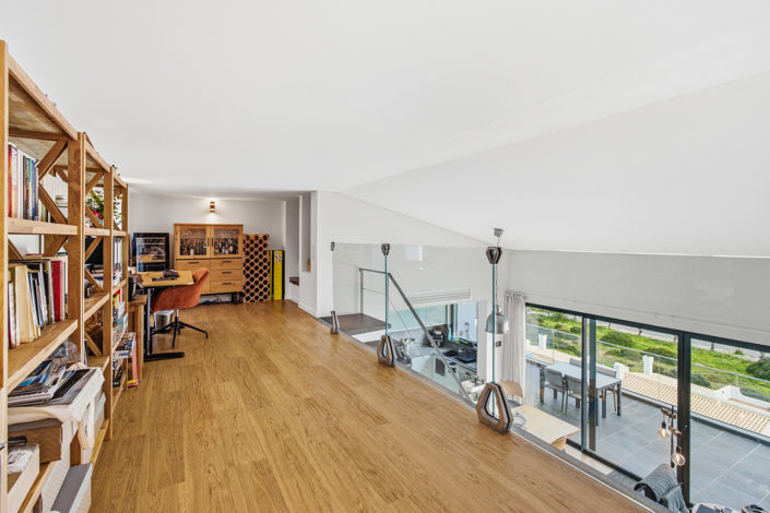 Image No.11-3 Bed Villa for sale