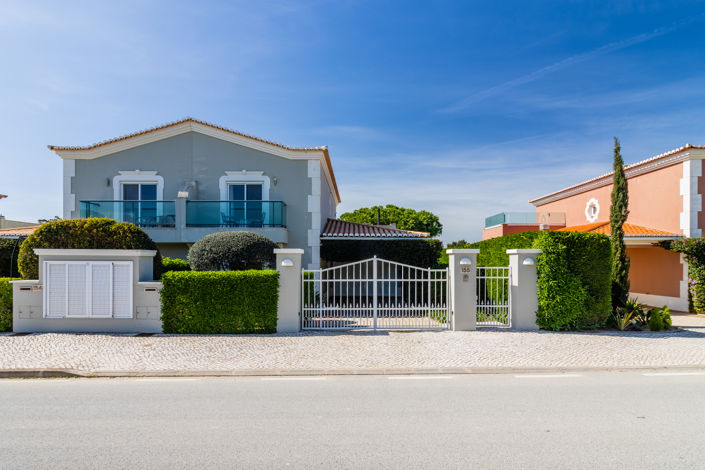 Image No.2-3 Bed Villa for sale