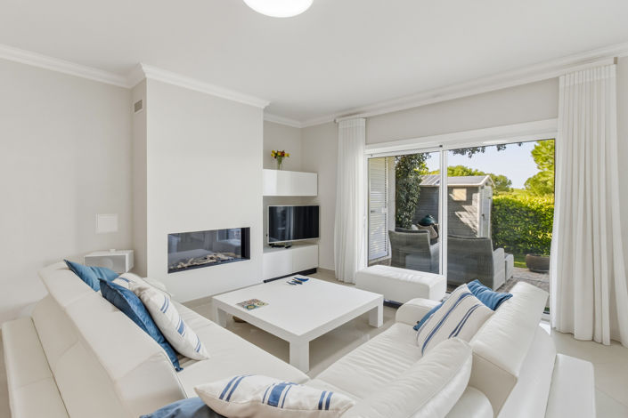 Image No.2-3 Bed Villa for sale