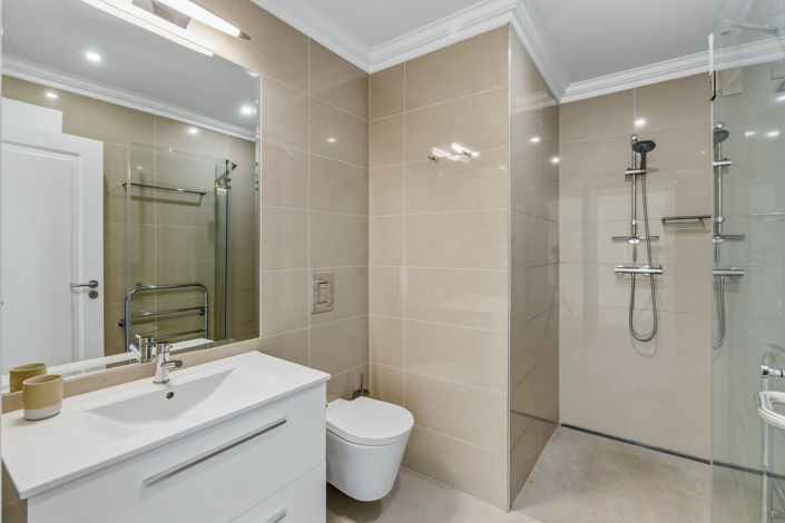 Image No.25-3 Bed Villa for sale