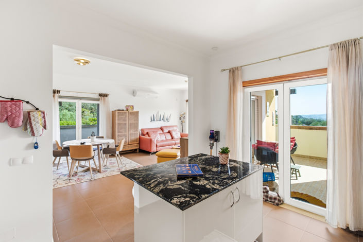 Image No.12-2 Bed Townhouse for sale