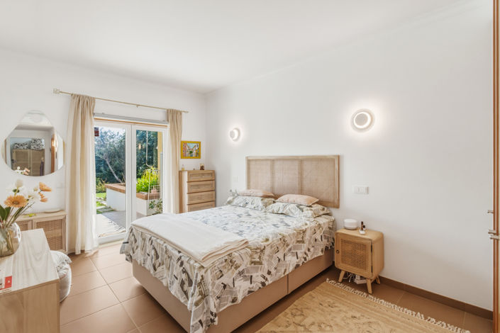 Image No.30-2 Bed Townhouse for sale