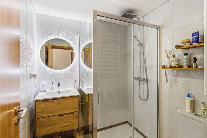 Image No.33-2 Bed Townhouse for sale