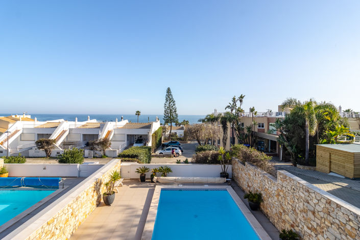 Image No.18-4 Bed Villa for sale