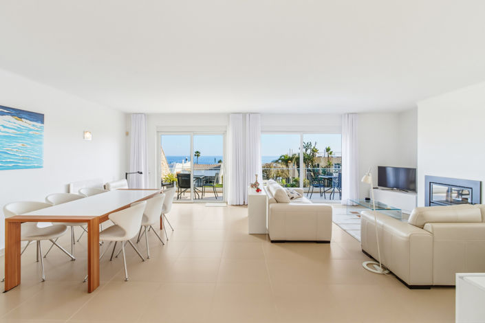 Image No.3-4 Bed Villa for sale