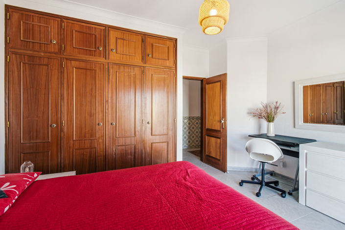 Image No.21-2 Bed Apartment for sale