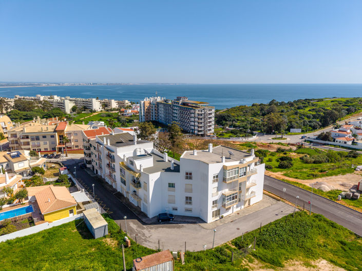 Image No.25-2 Bed Apartment for sale