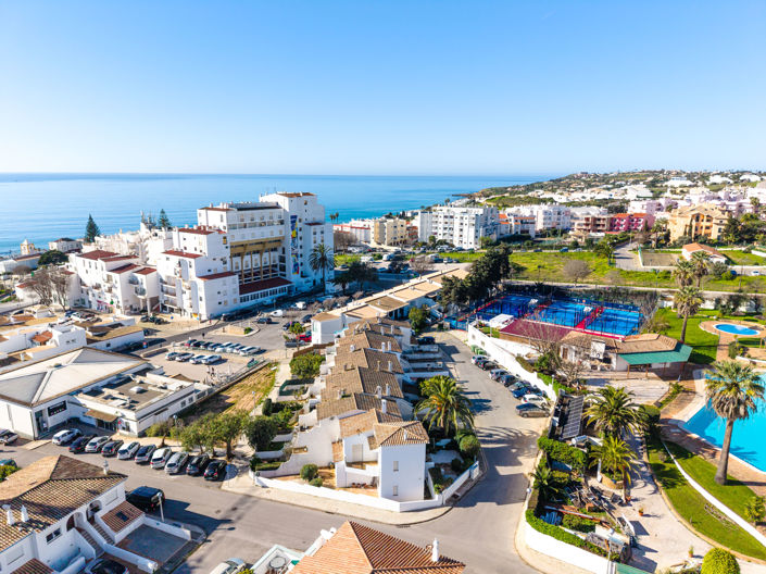 Image No.24-Maison de ville de 2 chambres à vendre à Lagos