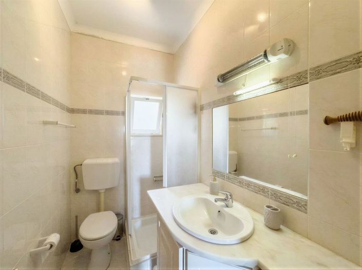 Image No.17-5 Bed Villa for sale