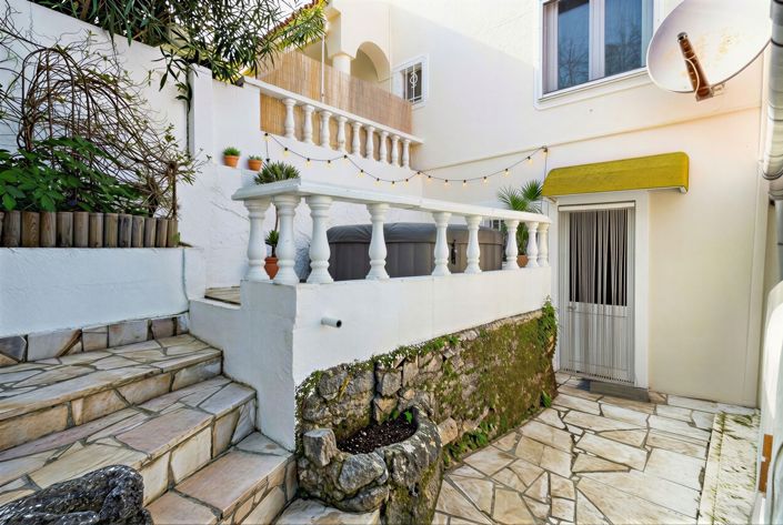 Image No.60-5 Bed Villa for sale