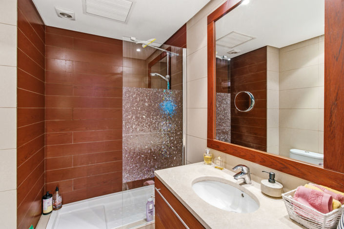 Image No.19-2 Bed Apartment for sale