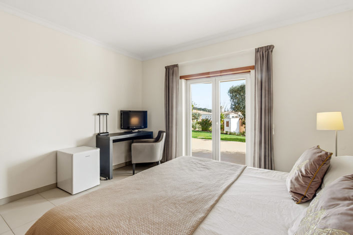 Image No.25-3 Bed Townhouse for sale