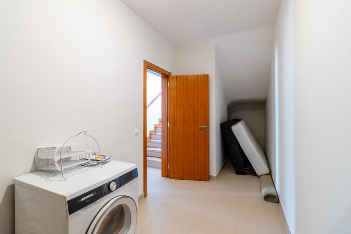 Image No.35-3 Bed Townhouse for sale