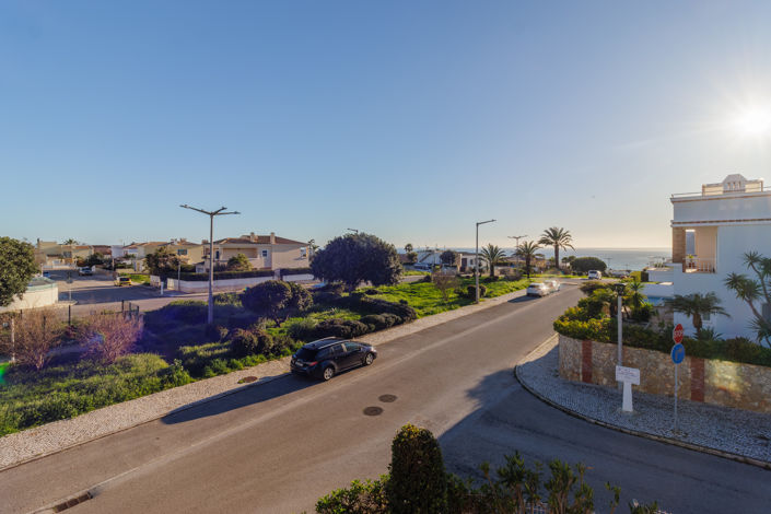 Image No.21-3 Bed Villa for sale