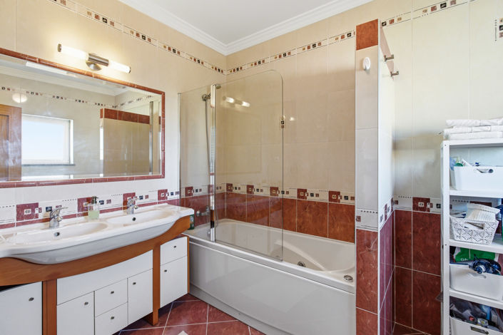 Image No.31-3 Bed Villa for sale