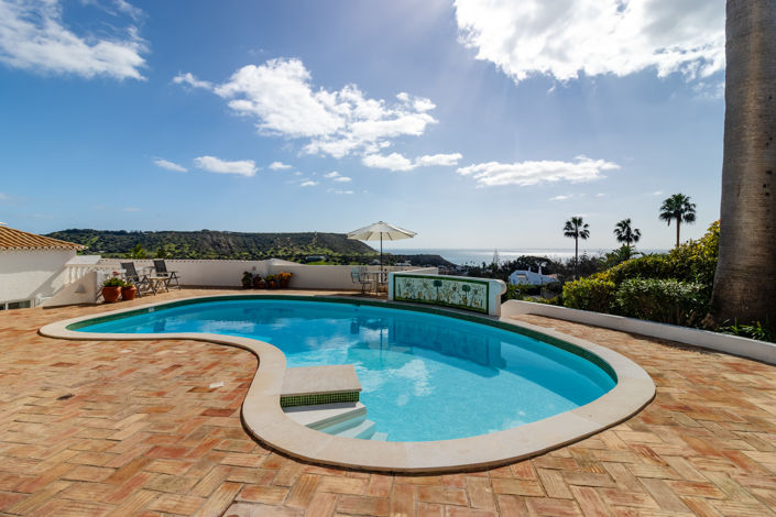 Image No.12-4 Bed Villa for sale