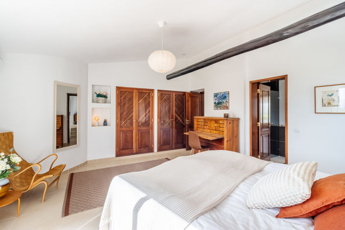 Image No.28-4 Bed Villa for sale