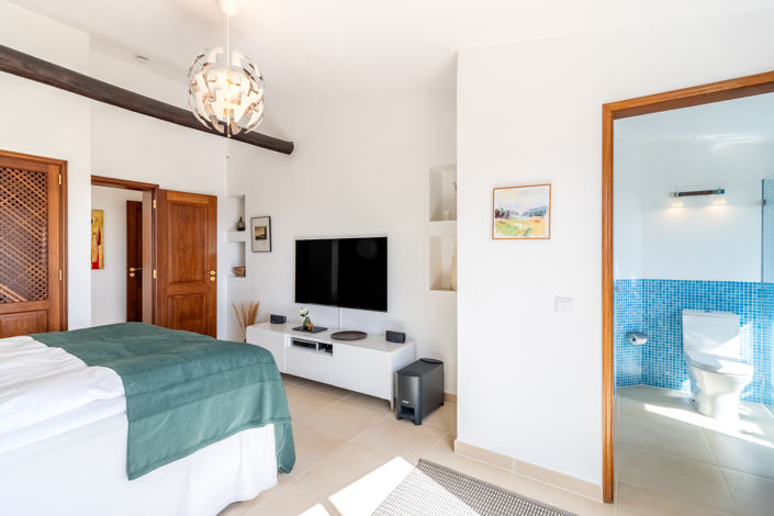 Image No.37-4 Bed Villa for sale