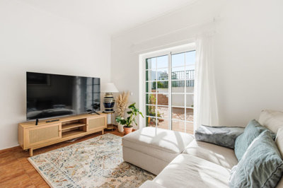 1 - Lagos, Townhouse