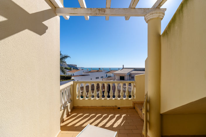 Image No.28-5 Bed Villa for sale