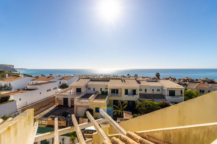 Image No.29-5 Bed Property for sale