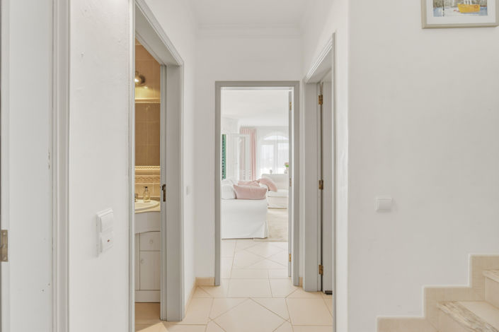 Image No.36-5 Bed Villa for sale