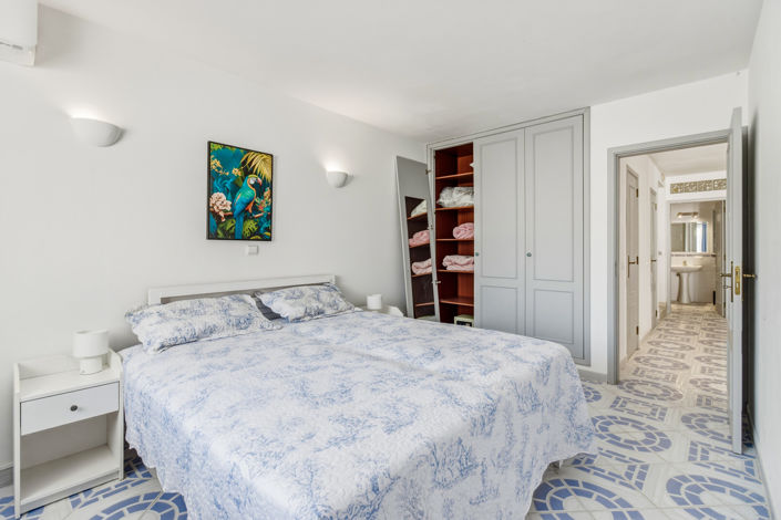 Image No.44-5 Bed Villa for sale