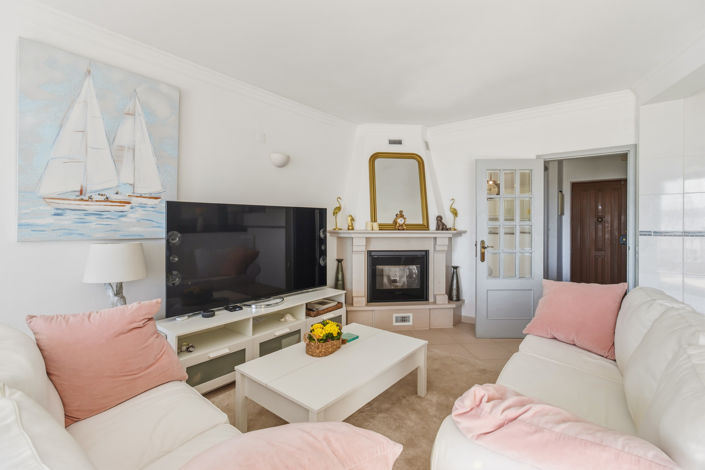 Image No.5-5 Bed Property for sale