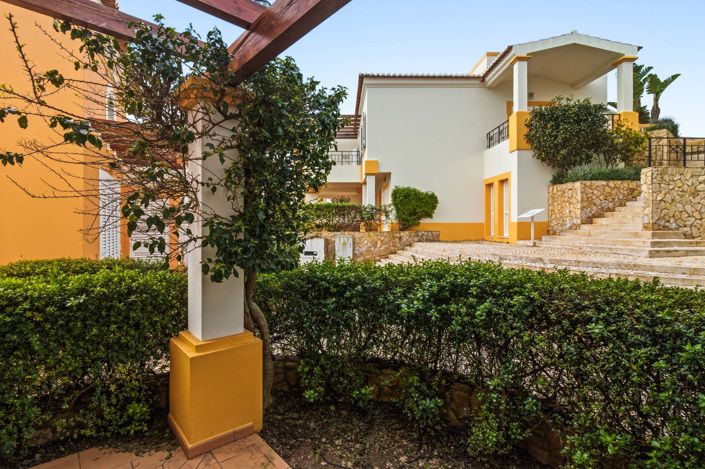 Image No.11-2 Bed Townhouse for sale