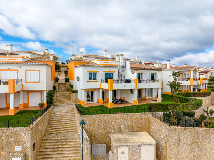 Image No.33-2 Bed Townhouse for sale