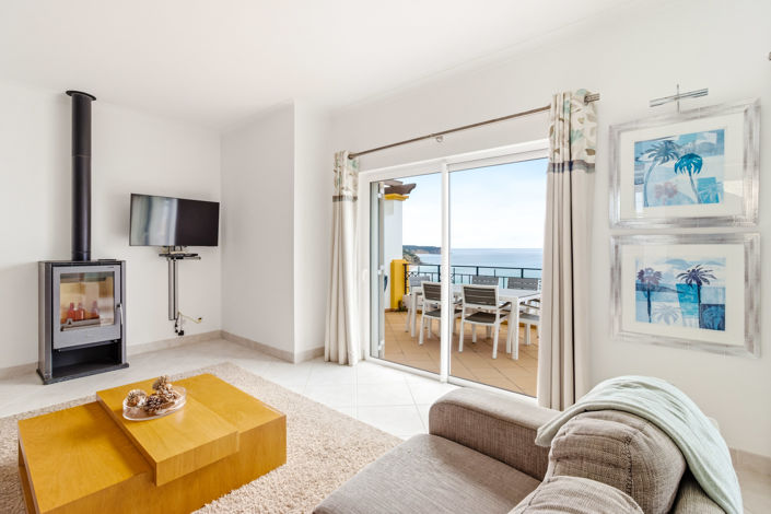 Image No.8-2 Bed Townhouse for sale