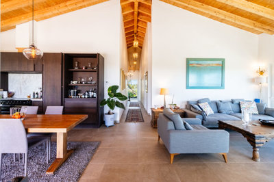 11 LIVING ROOM.jpg