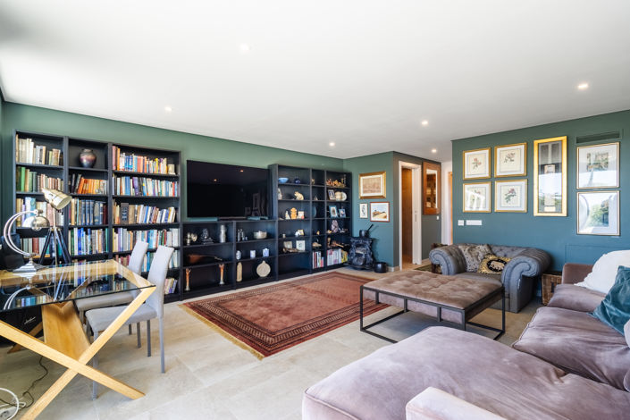 Image No.31-3 Bed Villa for sale