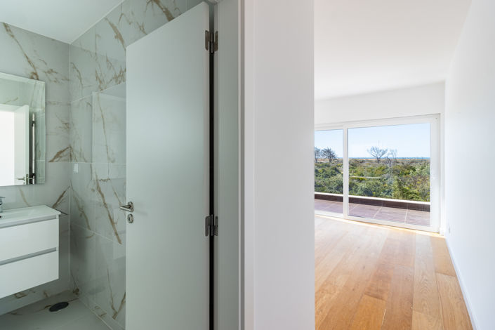 Image No.13-3 Bed Townhouse for sale