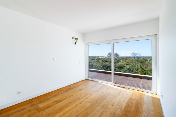 Image No.15-3 Bed Townhouse for sale