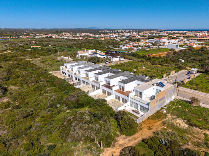 Image No.36-3 Bed Townhouse for sale