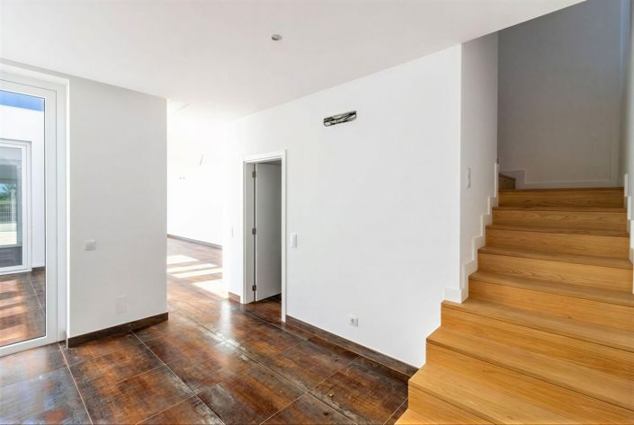 Image No.7-3 Bed Townhouse for sale