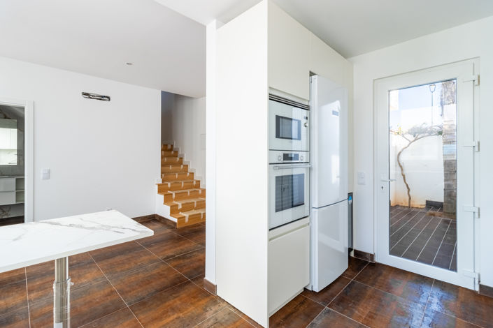 Image No.9-3 Bed Townhouse for sale