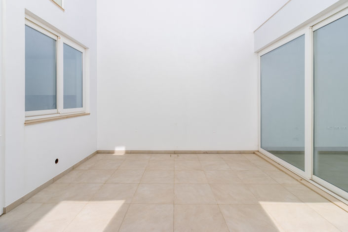 Image No.11-3 Bed Townhouse for sale