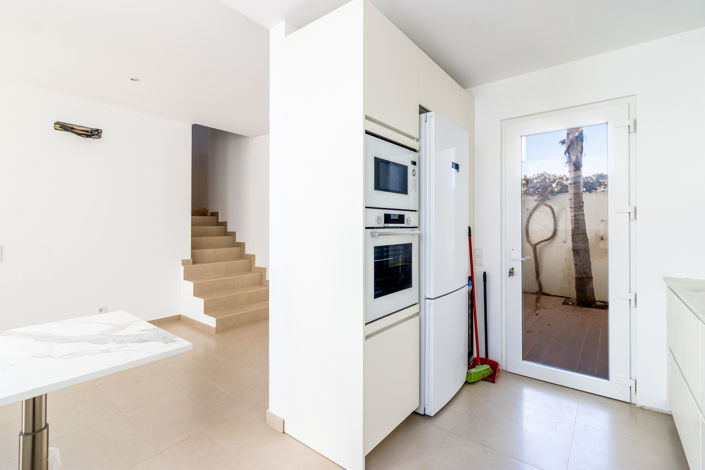 Image No.16-3 Bed Townhouse for sale