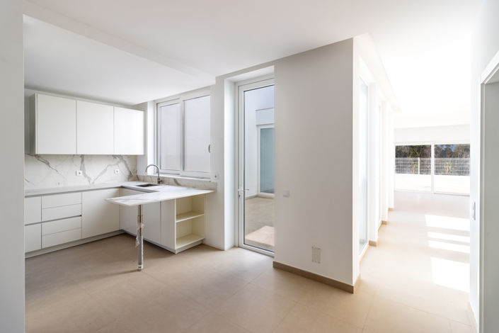 Image No.20-3 Bed Townhouse for sale