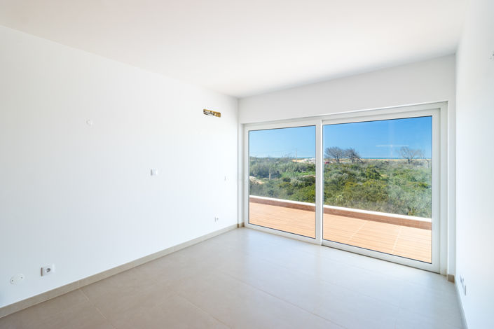 Image No.22-3 Bed Townhouse for sale